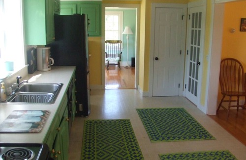 East Dennis House | 3BR 2 bath house 1/3 mile from Sesuit Harbor and beaches