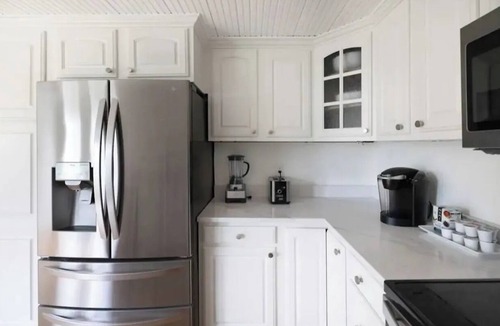 Scarborough House | 3BR Beach House, Walk to Sand & Sea