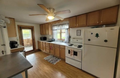 Brooklin House | 3BR House Plus Bonus 1BR Apt at The Rockbound House 1Hr to Acadia National Park