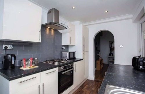 Sunderland House | 3BR Retreat | High Barnes | Wifi