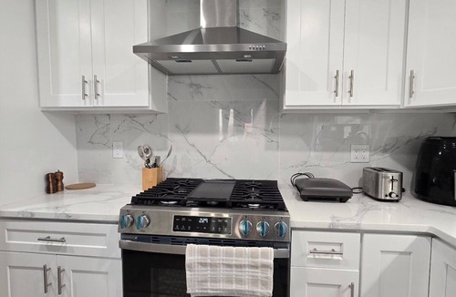 Norwood House | 3BR Upper-Level Oasis, Minutes to Boston Stadium, World Cup Ready