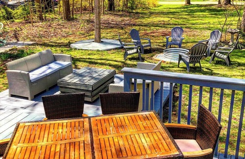 Geneva-on-the-Lake House | 4 BDRM House Sleeps 11 in the Heart of Geneva on the Lake