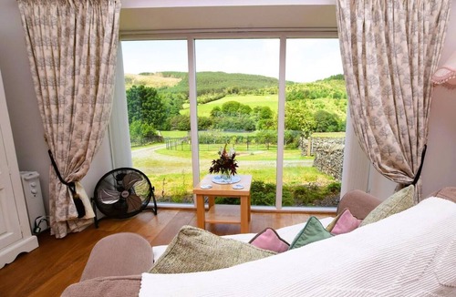 Moffat Cottage | 4 Bed in Moffat (oc-82374)