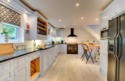 Waren Mill Cottage | 4 Bed in Waren Mill (oc-24339)