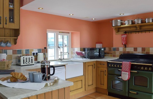 Strathblane Cottage | 4 bedroom accommodation in Invertrossachs, near Callander