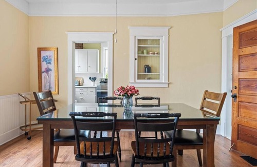 Charlevoix House | 4 Bedroom Charlevoix Lakeview Home