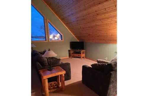 Pequot Lakes Villa | 4 Bedroom Villa on Middle Cullen