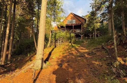 Beaver Cove House | 4-bedroom waterfront in peaceful Beaver Cove on Moosehead Lake