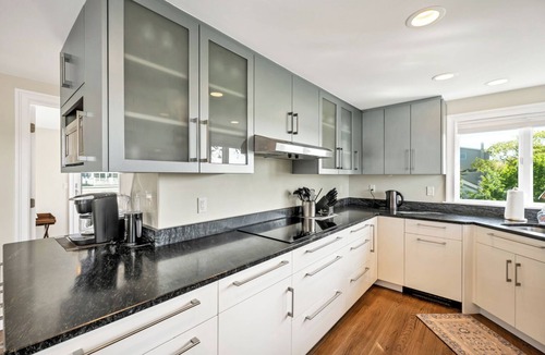 Wells House | 4 Bedrooms Beach house in beautiful Wells. AC, HOT TUB & SUNSET included