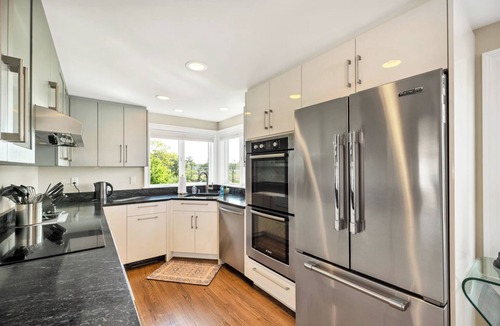 Wells House | 4 Bedrooms Beach house in beautiful Wells. AC, HOT TUB & SUNSET included