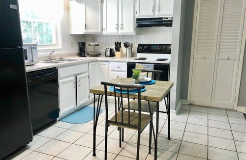 Acton House | 4 Bedrooms, Newly Remodeled, Quiet Neighborhood!