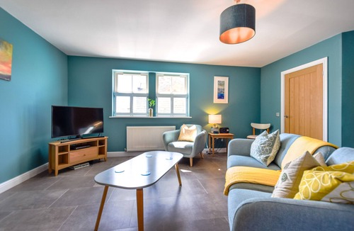 North Sunderland House | 4 Brindles Manse - Three Bedroom House, Sleeps 6