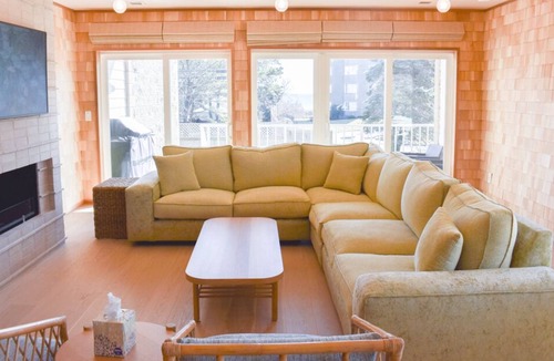 Northwest Harwich Condo | 4 minute walk to Private Association beach!