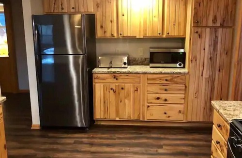 Wautoma House | 4 Season Lake Home 4BR 8 total Bed 2 Full Bath
