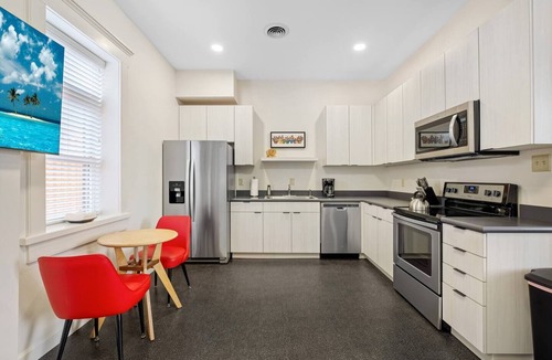 East Market District Apartment | 4 Suites, 1 Epic Stay – Sleep 22 in NULU