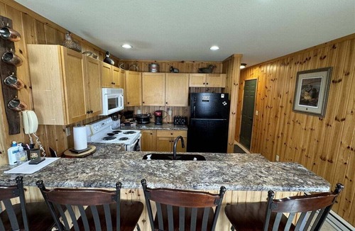 Waubay House | 40 Creek Lodge North at Waubay Lake