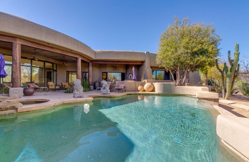 The Boulders House | 40 o/o DISC for SUMMER. Private Oasis w/Pool/Spa+Golf Cart. Family/Pet Friendly