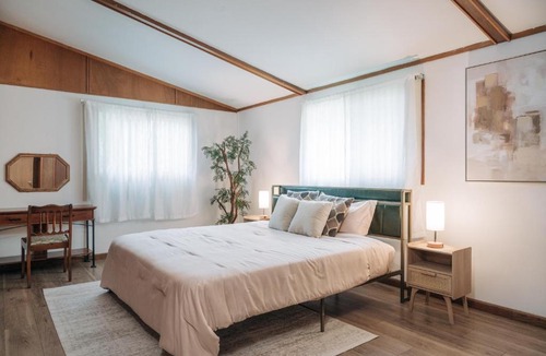 Thomas - Dale House | 4BR-2BA St Paul Home Near Capital and Downtown