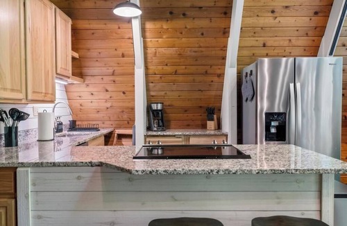 Bellaire House | 4BR A-Frame at Schuss Mtn | Torch Lake & Pool Access l Sleeps 11