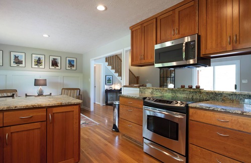 Simpsonville House | 4Br Farm w Private Heated Pool on 25 acres ~ Bourbon Trail, Horses, Mini goats