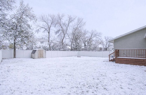 West Fargo House | 4BR Fenced Yard I King Bed, Games, Pack n Play