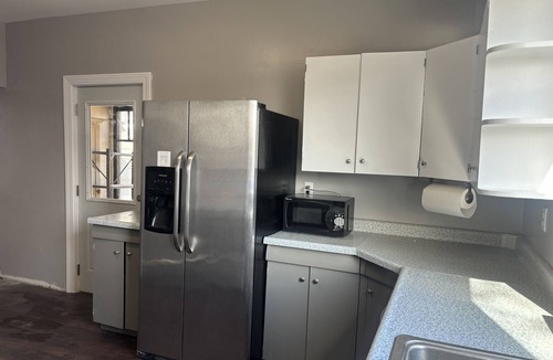 Glendive House | 4BR Historic Home Near Makoshika State Park. Sleeps 9, Pet Friendly, Agates