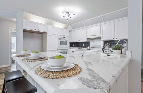 West Newton House | 4BR Home｜Perfect for Families｜Private Yard｜Work Remotely｜Fully Furnished #42051