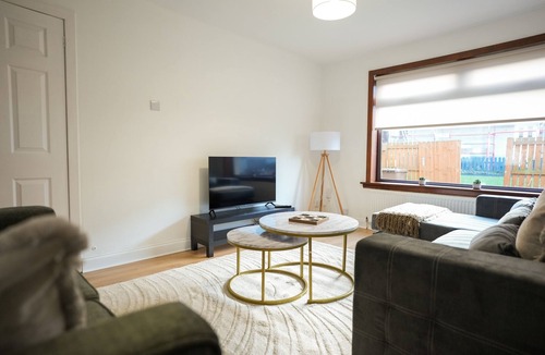Livingston House | 4BR House By Caledonia Luxe Stays Livingston