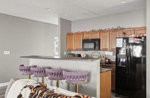 Kennedy King House | 4BR Indy Home Near Downtown, Pets Welcome, Parking
