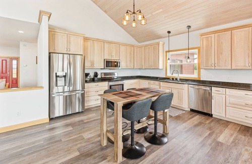 Crary Villa | 4BR Lakefront Fishing, Dogs OK Devils Lake