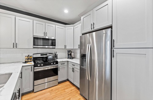 Downtown St. Louis House | 4BR Near Soulard Market | Arcade Basement & Huge Dining | Dog-Friendly | STL