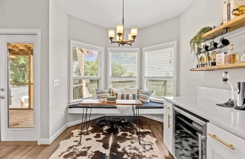 Madison House | 4BR Urban Oasis Home w/Flex Office Near Nashville