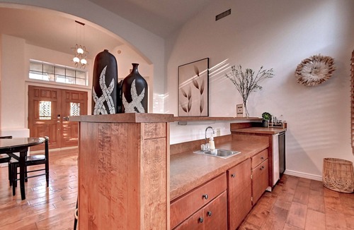 Paradise Park Vista House | 5 Bdrm Entertainers Dream Home. Game Room, HTD Pool and Backyard Oasis!