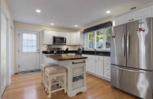 Ogunquit House | 5 BDRM house w/Heated Pool Walk to Beach, Shops Restaurants, Marginal Way