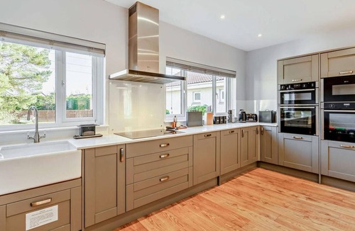 Cupar Cottage | 5 Bed in Cupar (oc-85660)