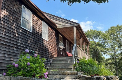 Chilmark House | 5-bedroom, 3-bath house on 5 Acres in Chilmark
