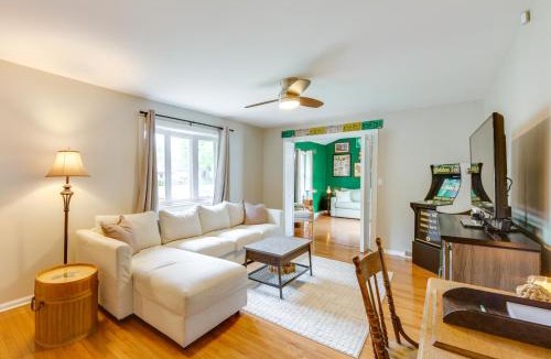 Twin Lakes House | 5 Houses to Elizabeth Lake! Family Getaway w/Yard
