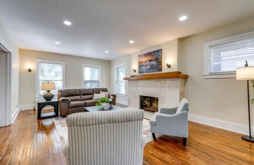 Detroit House | 5 Mi to Dtwn Detroit: Pet-Friendly ‘Edison Home’