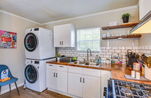 Tulsa House | 5 Mi to Dtwn Tulsa: Pet-Friendly Home!