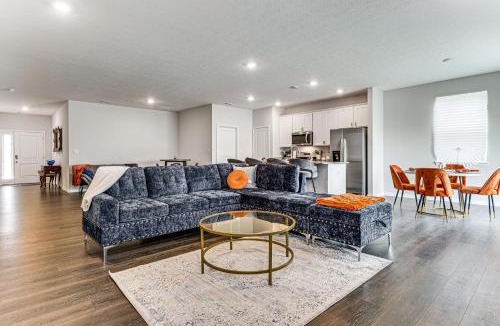 Maxwell House | 5 Mi to Fort Harrison: Home w/Pool Access!