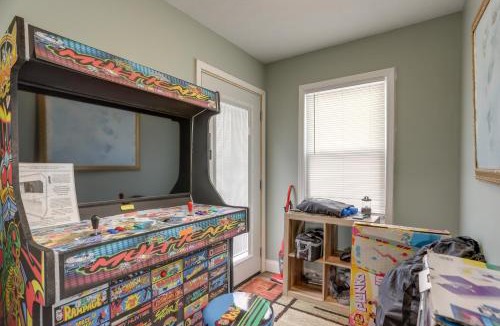 Port Clinton House | 5 Mi to Lake: Port Clinton Home w/Gazebo & Grill!