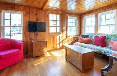 Northwest Harwich House | 5 Min. From Earle Rd. Beach!