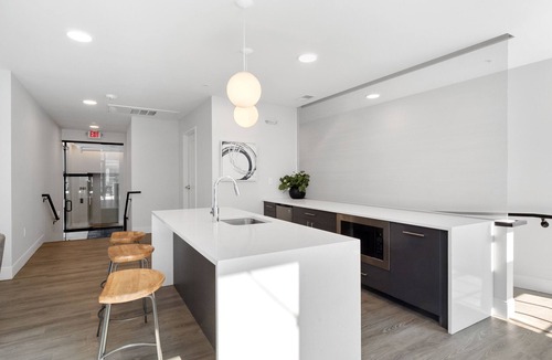 Near Southside Apartment | 5-Star MC Suite II Central 5 mins to downtown STL