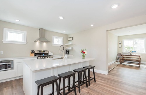 Grand Haven House | 5-Star Reviews, Remodeled & Centrally Located! One Of The Best Properties In GH!