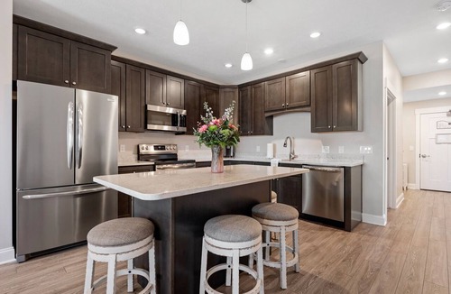 Traverse City Condo | 🌆 539 Bay St Downtown Lakeview Condo | 202W - Waterfront, Free Parking, Moments from festival grounds