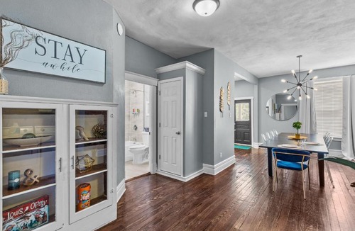 Shaw House | 5BR Family Home Near Missouri Botanical Garden | Parking in Back | Shaw STL