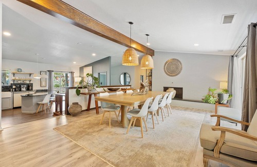 Central Oklahoma City House | 5BR sleeping 14 with a hot tub — built for teams and big groups. #MD