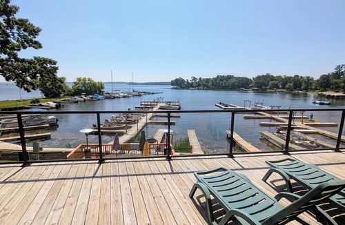 Walker Cabin | 6-bdrm, 4bath, luxury cabin on the lake w/WiFi, AC, all resort amenities incl.