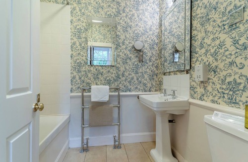 Brodick Cottage | 6 bedroom accommodation in Brodick
