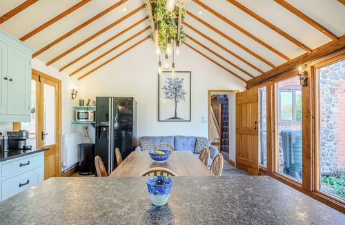 Moreton Cottage | 6 bedroom accommodation in Welland, near Malvern